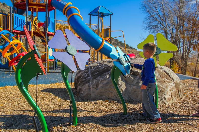 Flowers Outdoor Musical Park Instrument - Freenotes Harmony Park